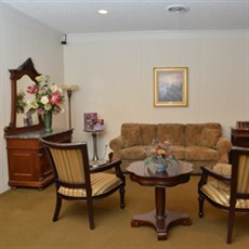 TJM Farmersville sitting room1 460