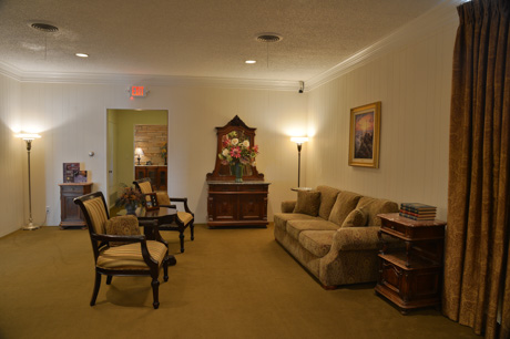 TJM Farmersville sitting room 460